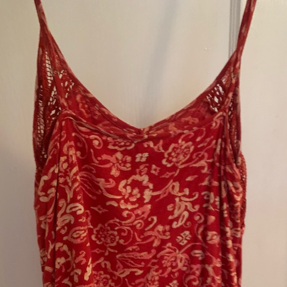Urban Outfitters Red Floral Tank - Picture 5 of 7